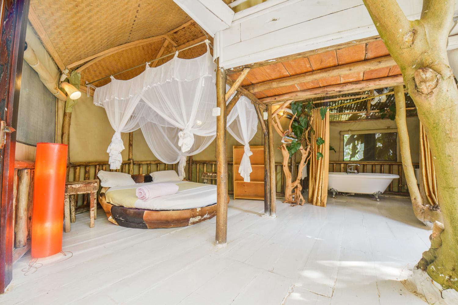 Malakai Eco Lodge Kitende Ngoại thất bức ảnh