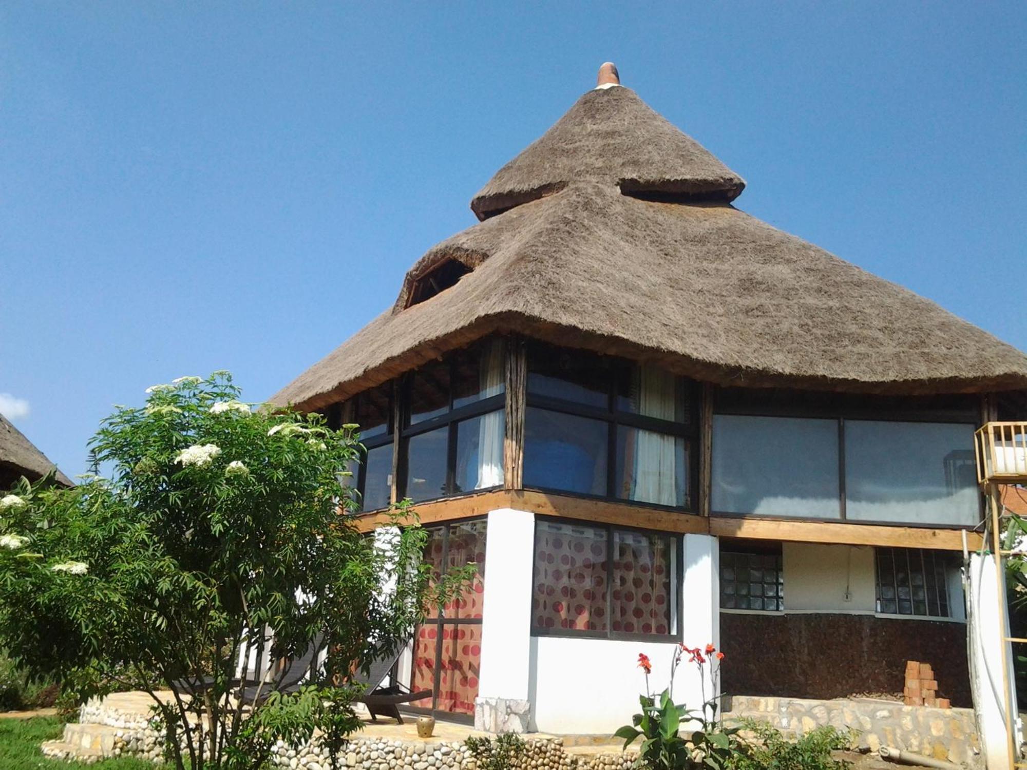 Malakai Eco Lodge Kitende Ngoại thất bức ảnh