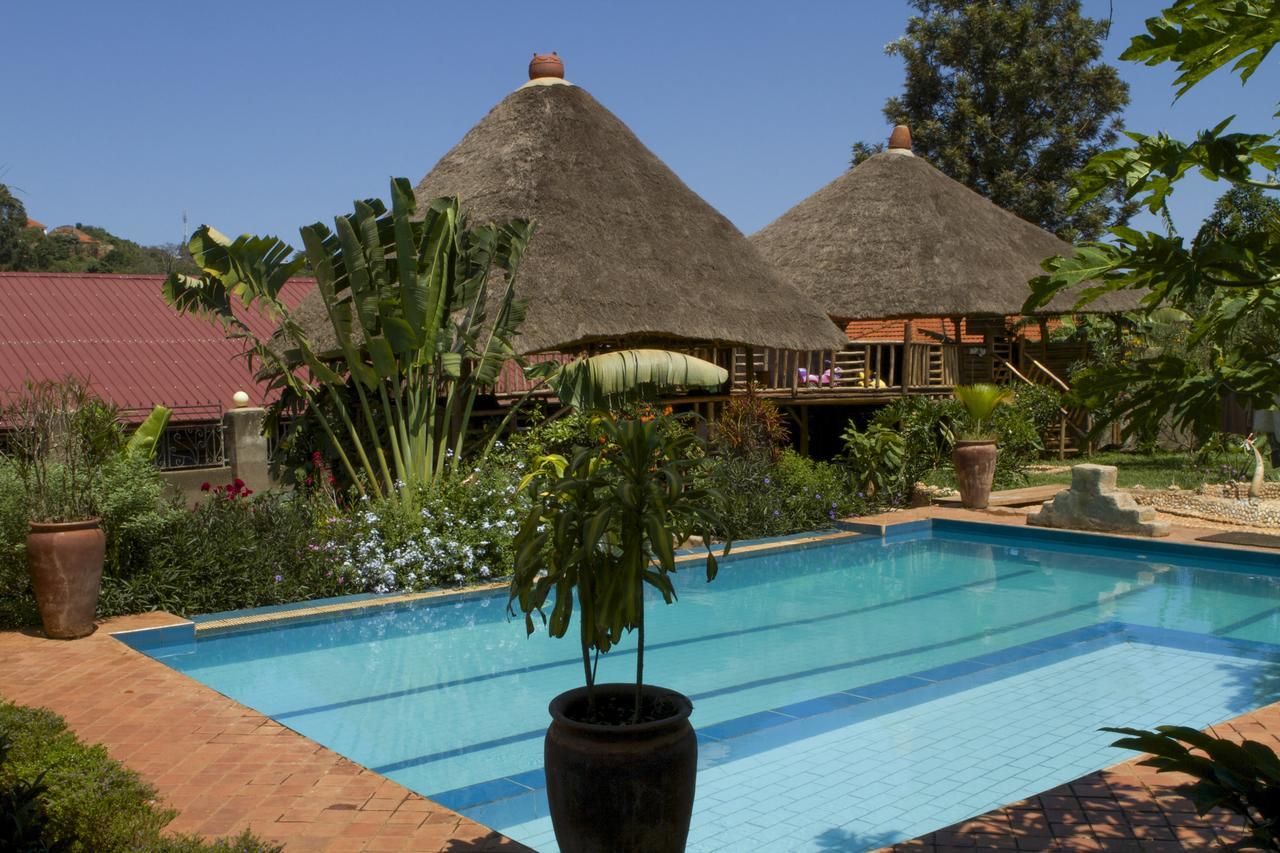 Malakai Eco Lodge Kitende Ngoại thất bức ảnh